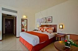 هتل شن های سفید White Sands Hotel and Resort