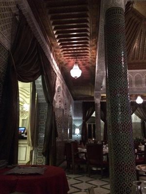 مراکش-رستوران-رد-هاواس-The-Red-House-Restaurant-250622