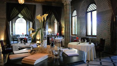مراکش-رستوران-رد-هاواس-The-Red-House-Restaurant-250624