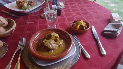 مراکش-رستوران-رد-هاواس-The-Red-House-Restaurant-250625