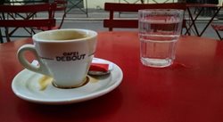 کافه دبووت Cafes Debout