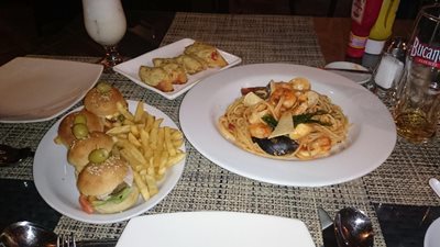 هاوانا-رستوران-ال-لیتورال-El-Litoral-253360