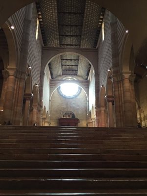 ورونا-کلیسای-دی-سان-زنو-مگیوره-Basilica-di-San-Zeno-Maggiore-255954