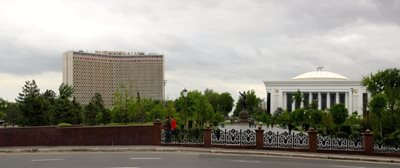تاشکند-میدان-امیر-تیمور-Amir-Temur-Square-256519