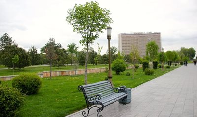 تاشکند-میدان-امیر-تیمور-Amir-Temur-Square-256524