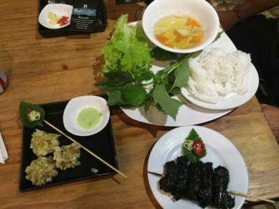 هوشی-مین-رستوران-Bun-Cha-145-Bui-Vien-258593