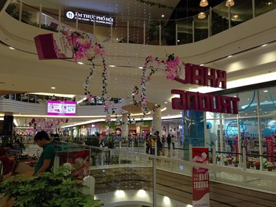 هوشی-مین-مرکز-خرید-Aeon-Mall-Tan-Phu-Celadon-Shopping-Center-259499