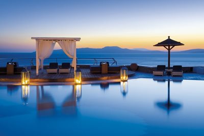 میکونوس-هتل-میکونوس-گراند-Mykonos-Grand-Hotel-Resort-260105