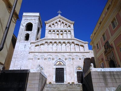 ساردینیا-کلیسا-جامع-Cathedral-of-Santa-Maria-264150