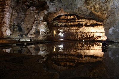 ساردینیا-غار-Grotte-Su-Marmuri-264381