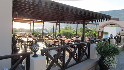 رودس-رستوران-Taverna-Nikolas-Restaurant-265310