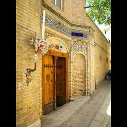 مسجد و مدرسه حاج قنبرعلی خان
