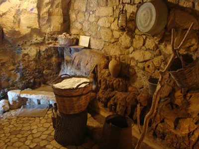 سیسیل-موزه-آسیاب-آبی-و-خانه-میلر-Mulino-ad-Acqua-Museo-in-Grotte-269484