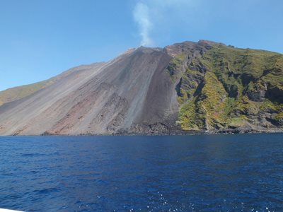 سیسیل-جزیره-آتشفشانی-استرومبولی-Stromboli-Volcano-269856
