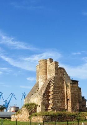 پالرمو-قلعه-مادیان-Castello-a-Mare-271159