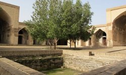 قلعه مدرسه خیرآباد