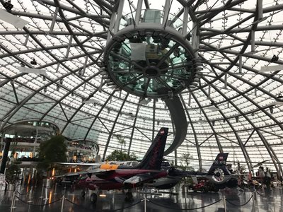 سالزبورگ-موزه-آشیانه-ردبول-Red-Bull-Hangar-7-279189