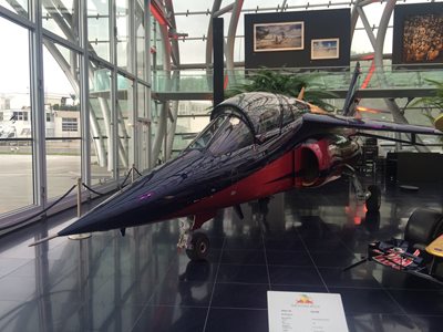 سالزبورگ-موزه-آشیانه-ردبول-Red-Bull-Hangar-7-279208