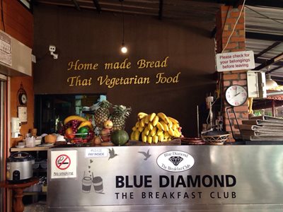 چیانگ-مای-کافه-بلو-دایموند-Blue-Diamond-Breakfast-Club-279881
