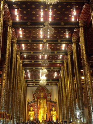 چیانگ-مای-معبد-Wat-Chedi-Luang-Varavihara-280642
