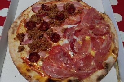 ساراگوسا-پیتزا-کلودیا-Pizzeria-da-Claudio-291694