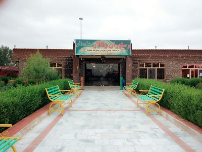 ایرانشهر-رستوران-و-تالار-نخلستان-292491
