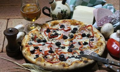 براشوو-پیتزا-دلا-نونای-براشوو-Pizzeria-della-Nonna-296962