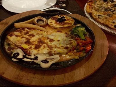 تهران-رستوران-ایتالیایی-ناپلی-299538