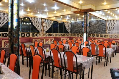 لاهیجان-رستوران-شهر-ابریشم-313033