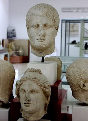 لارناکا-موزه-باستان-شناسی-لارناکا-Larnaka-District-Archaeological-Museum-315316