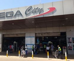 مرکز خرید Nakumatt Mega City کیسومو