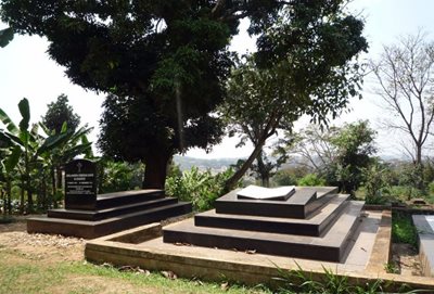کامپالا-قبرستان-سلطنتی-کاسوبی-کامپالا-Kasubi-Royal-Tombs-317614