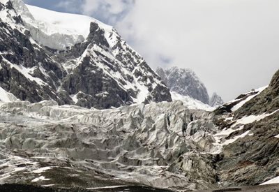 مستیا-یخچال-طبیعی-چالادی-Chaladi-Glacier-320404