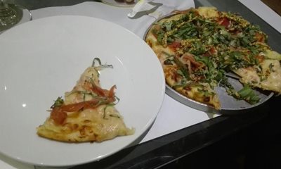 کالی-رستوران-پیتزا-کارن-Karen-s-pizza-323348