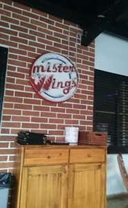 کالی-رستوران-Mister-Wings-323357