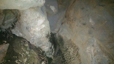 غار لاتاریک