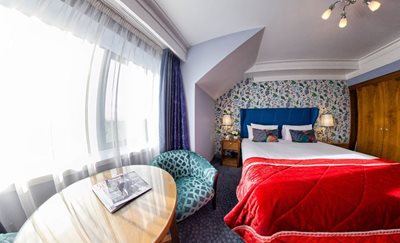 دوبلین-هتل-قلعه-کونتارف-Clontarf-Castle-Hotel-328888