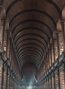 دوبلین-کتابخانه-کالج-ترینیتی-Trinity-College-Dublin-329240