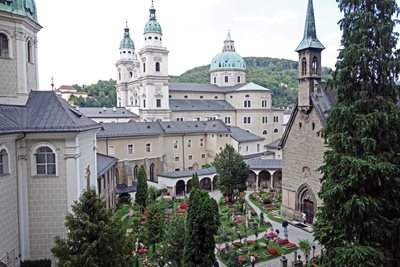 صومعه ی سنت پیترزآبِی Saint Peter's Abbey