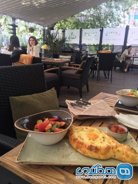 کافه لئو آلماتی Leo's Cafe & Terrace