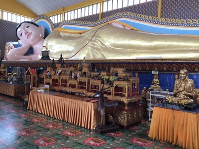 معبد وات چاییمانگکالارام ( معبد بودای خوابیده ) Reclining Buddha Wat Chaiyamangalaram