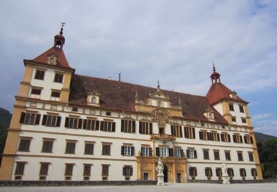 گراتس-قلعه-Schloss-Eggenberg-338553