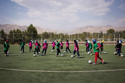 تهران-مدرسه-فوتبال-بانوان-تیکا-تیم-338627