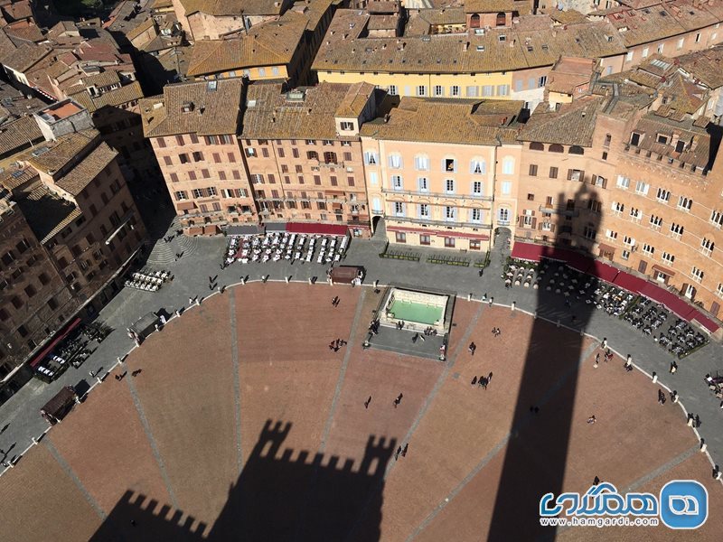 میدان Piazza del Campo