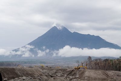 یوگیاکارتا-آتشفشان-مراپی-Merapi-Volcano-340307
