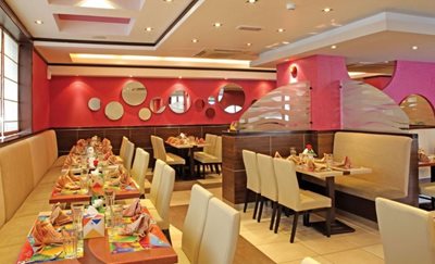 شارجه-رستوران-کامات-Kamat-Restaurant-340324