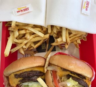 لس-آنجلس-فست-فود-In-N-Out-Burger-341759