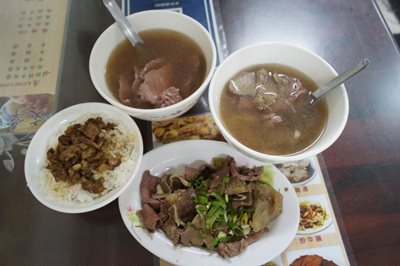سوپ گوشت سنتی ون ژانگ Wen Zhang Beef Soup