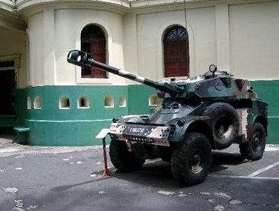 سان-سالوادور-موزه-نظامی-سربازان-الزاپوت-Military-Museum-El-Zapote-Barracks-343663