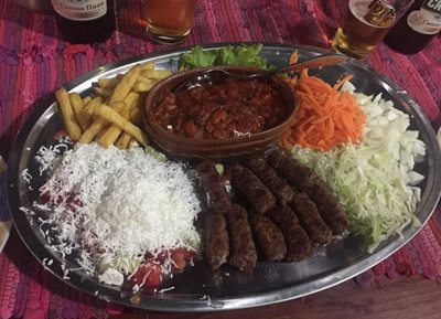 اسکوپیه-رستوران-کاج-سرادات-Kaj-Serdarot-345497